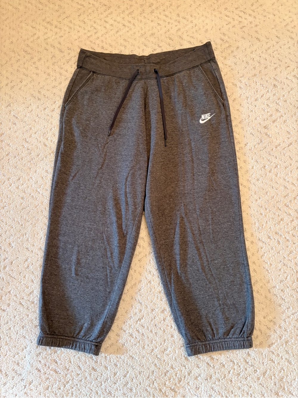 Nike Cropped Sweatpants Joggers Size L Grey Lightweight Pockets